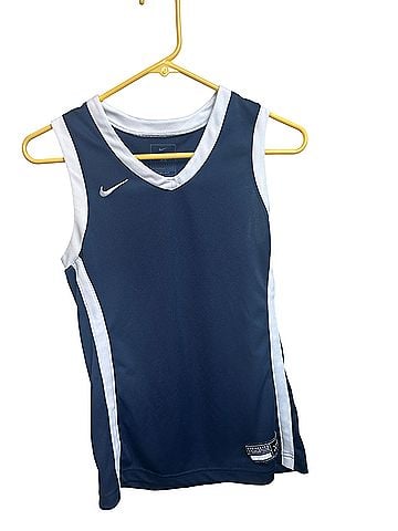 Nike Sleeveless Jersey (view 2)