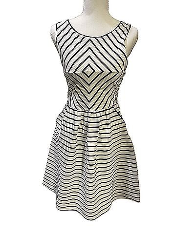Maeve Casual Dress (view 1)