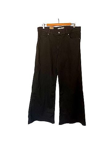 Levi's 318 Shaping Jeans (view 2)