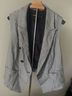 Torrid Houndstooth Black White Vest Size 2X - photo 4