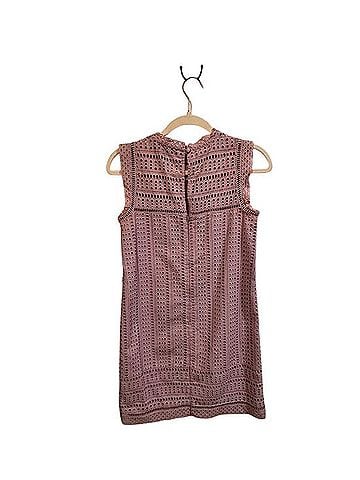Banana Republic Sleeveless Eyelet Shift Dress Casual Dress (view 2)