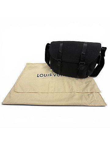 Louis Vuitton LOUIS VUITTON M58476 Christopher Messenger Taurillon Leather Shoulder Bag, Black, Made in France, Men's, with Dust Bag (view 2)