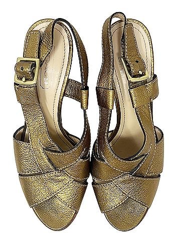 Coach Halina Heels (view 1)