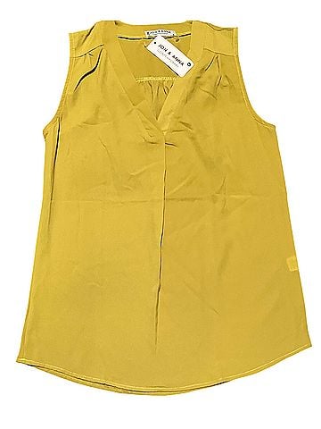 Jon & Anna Sleeveless Blouse (view 1)