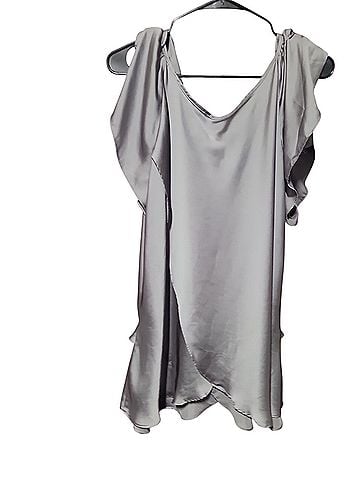 Violet & Claire Short Sleeve Blouse (view 2)