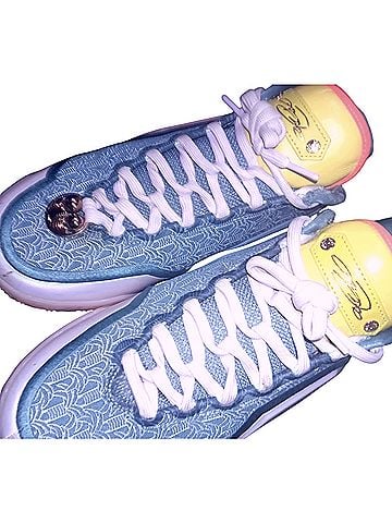 Nike Nike LeBrons Sneakers (view 2)