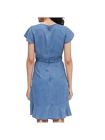 Banana Republic Casual Dress (view 2)