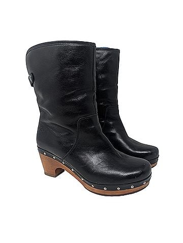 Ugg Lynnea Boots (view 1)