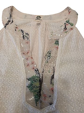 Tiny Sleeveless Blouse (view 2)