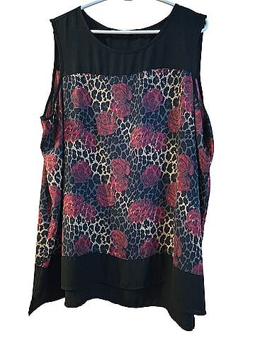 Signature collection Sleeveless Blouse (view 1)