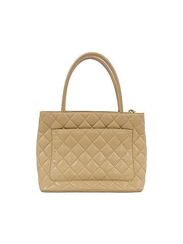 Chanel Chanel 1804 handbag (view 2)