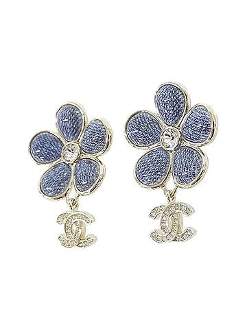 Chanel Chanel ABG744 Earrings (view 2)