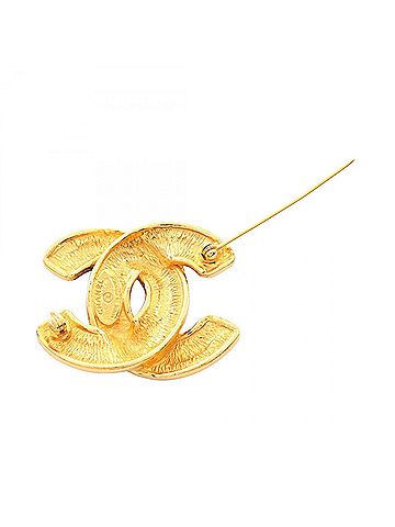 Chanel Chanel Coco Mark Matelassé Brooch Accessory, Gold Plated (GP), Women's, Tone (view 2)