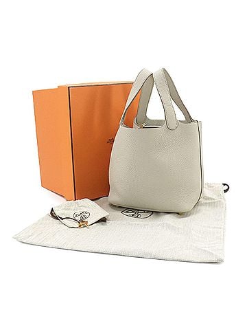 Piko Piko Hermes Picotin Lock 18 PM Handbag, Taurillon Clemence Leather, Gold Hardware, U Stamp. (view 2)