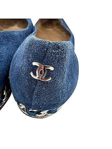 Chanel Chanel Cap Toe Chain Ballet Flats in Blue Suede (view 1)