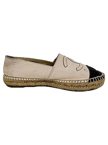 Chanel Chanel CC Cap-Toe Espadrille Flats in Nude Lambskin Leather (view 1)