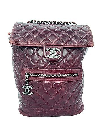 Chanel Chanel Small Mountain Quilted Backpack in Burgundy Calf Leather (view 1)
