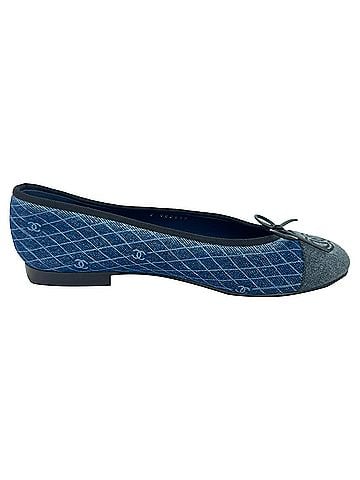 Chanel Chanel CC Interlocking Logo Quilted Ballet Flats in Blue Denim (view 1)