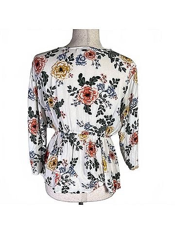 O'Neill Celine V-Neck Floral Top in Winter White (view 2)
