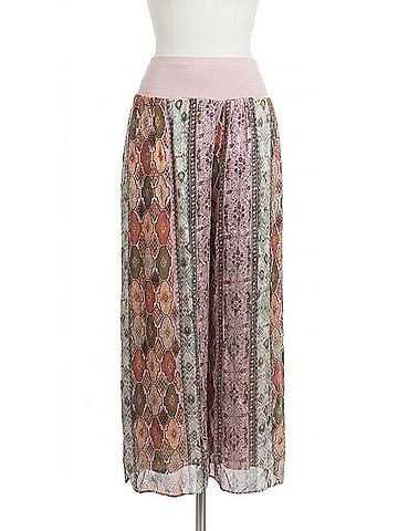 GiGi Moda Jasmin Geometric Flower Slit Pant in Pink (view 1)