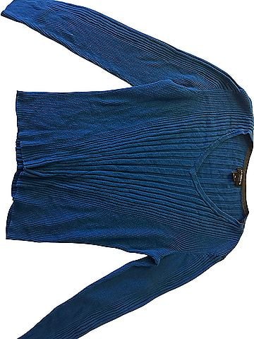 Liz Claiborne Long Sleeve Blouse (view 2)