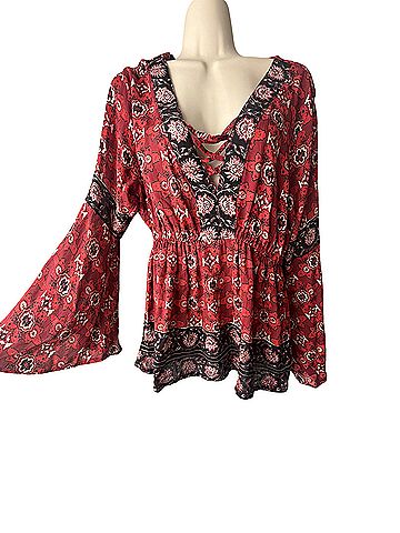 Nostalgia Long Sleeve Blouse (view 1)