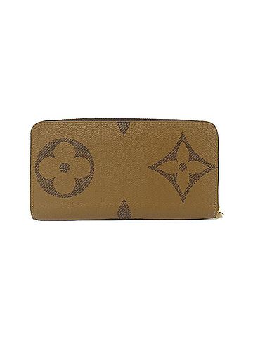 Louis Vuitton Louis Vuitton Monogram Giant Zippy Wallet M69353 (view 2)