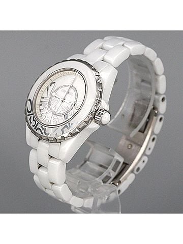 Chanel Chanel J12 Graffiti 33mm Ceramic Limited H5239 Quartz Watch (view 2)