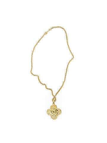 Chanel CC Clover Pendant Necklace (view 1)