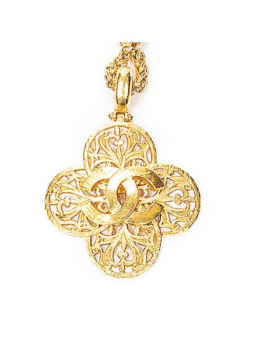 Chanel CC Clover Pendant Necklace (view 2)