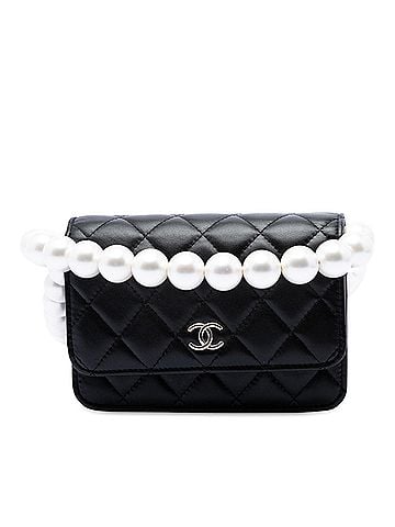 Chanel CC Quilted Lambskin Maxi Pearl Chain Strap (view 1)