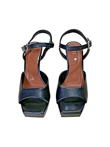 GB Gianni Bini Super-Model Heels (view 1)