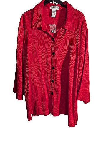 Draper's & Damon's Draper's &amp; Damon's Red Crinkle Tunic Blouse Long Sleeve Top (view 1)