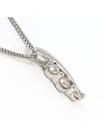 Unbranded 18K (18-karat white gold) necklace with 0.30ct diamond, card design, total weight 3.9g, 40cm length, jewelry. (view 2)