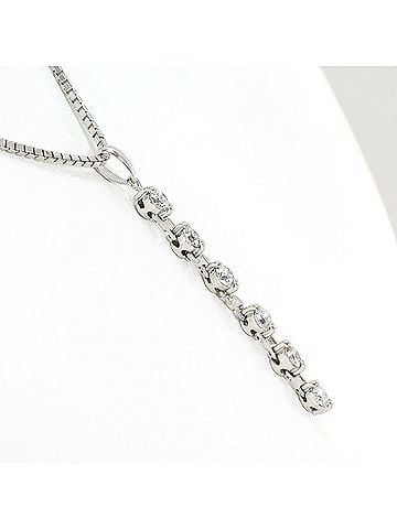 Unbranded 18K (18-karat white gold) necklace with 0.30ct diamond, card design, total weight 7.2g, 45cm length, jewelry. (view 2)