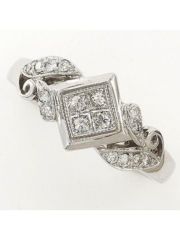 Unbranded 18K (18-karat white gold) ring with 0.22ct and 0.09ct diamonds. Total weight: 3.9g. Jewelry. (view 1)