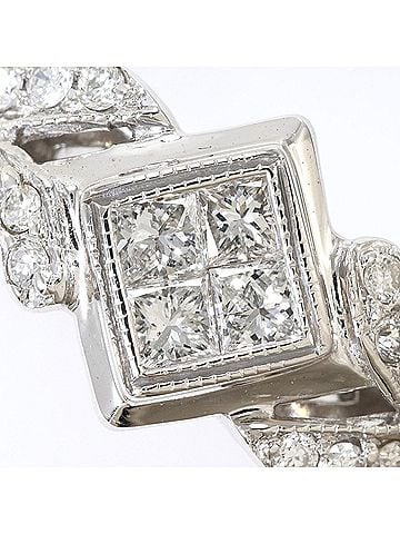 Unbranded 18K (18-karat white gold) ring with 0.22ct and 0.09ct diamonds. Total weight: 3.9g. Jewelry. (view 2)