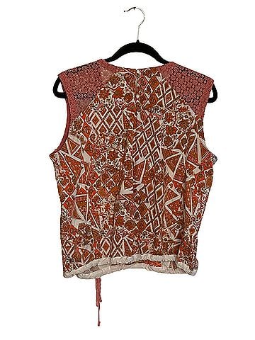 Tiny Sleeveless Top (view 2)