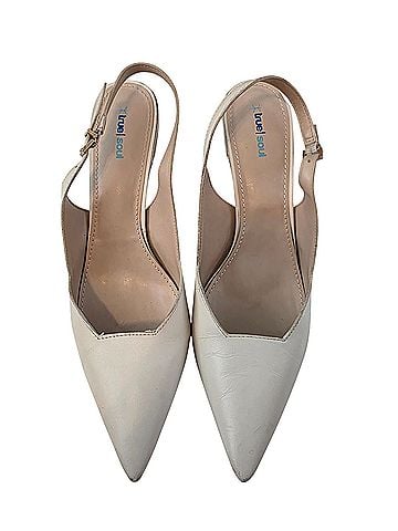 Novus Heels (view 2)