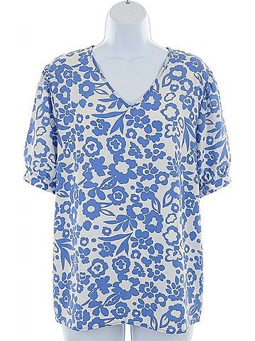 Entro Floral Print Top in Blue (view 1)