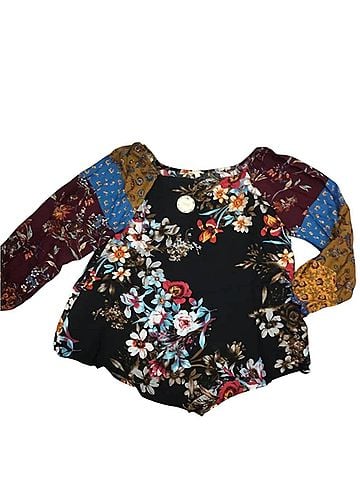 Oddi Floral Block Top in Black (view 2)