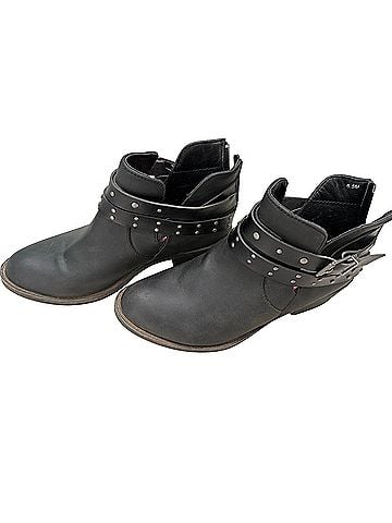 edc by Esprit Ankle Boots (view 1)