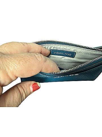 Michael Kors Micheal Kors Leather Wallet (view 2)