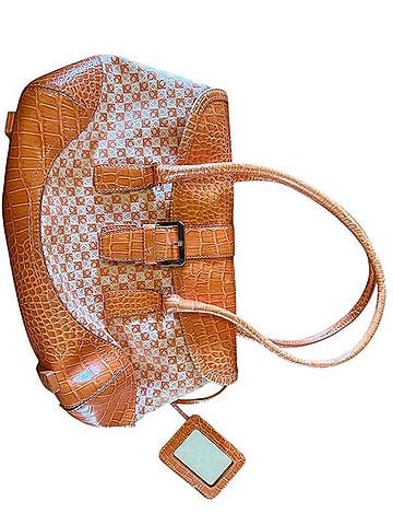 Liz Claiborne Tote (view 1)