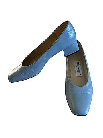 Etienne Aigner Montecarlo Flats (view 1)