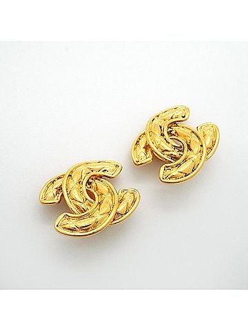 Chanel Chanel earrings, Coco Mark, Matelassé, GP plated, gold, women's. (view 2)