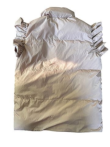 Bucketlist Vest (view 2)