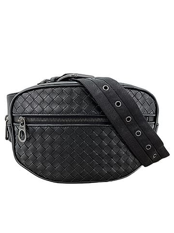 Bottega Veneta Bottega Veneta waist bag, leather, black. (view 1)