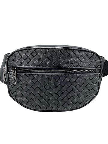 Bottega Veneta Bottega Veneta waist bag, leather, black. (view 2)