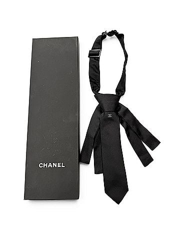 Chanel CHANEL 100% Silk Coco Mark Tie Design Choker, Black, Made in Italy, Recommended for Men and Women, Comes with Box (view 2)